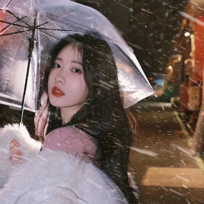 大小姐才不会玩格斗游戏